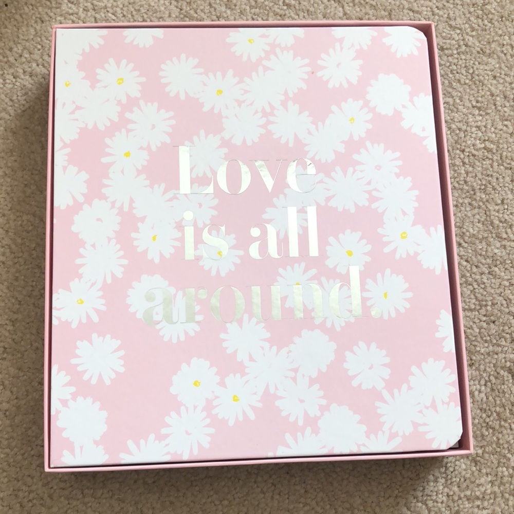 Kate Spade bridal planner